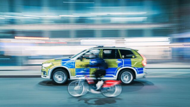Almere – Vrouw (38) aangehouden wegens doxing Almere – Vrouw (38) aangehouden wegens doxing
