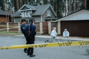 Almere - Woningoverval – Louis Chrispijnstraat - Almere