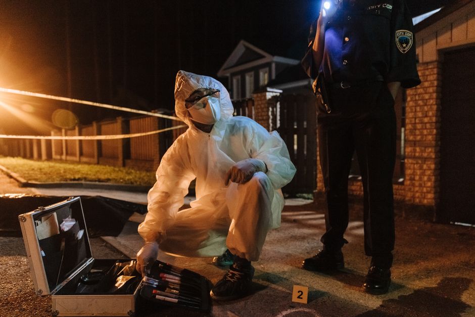 Almere – Twee vrouwen aangehouden voor drugs- en wapenbezit in Almere