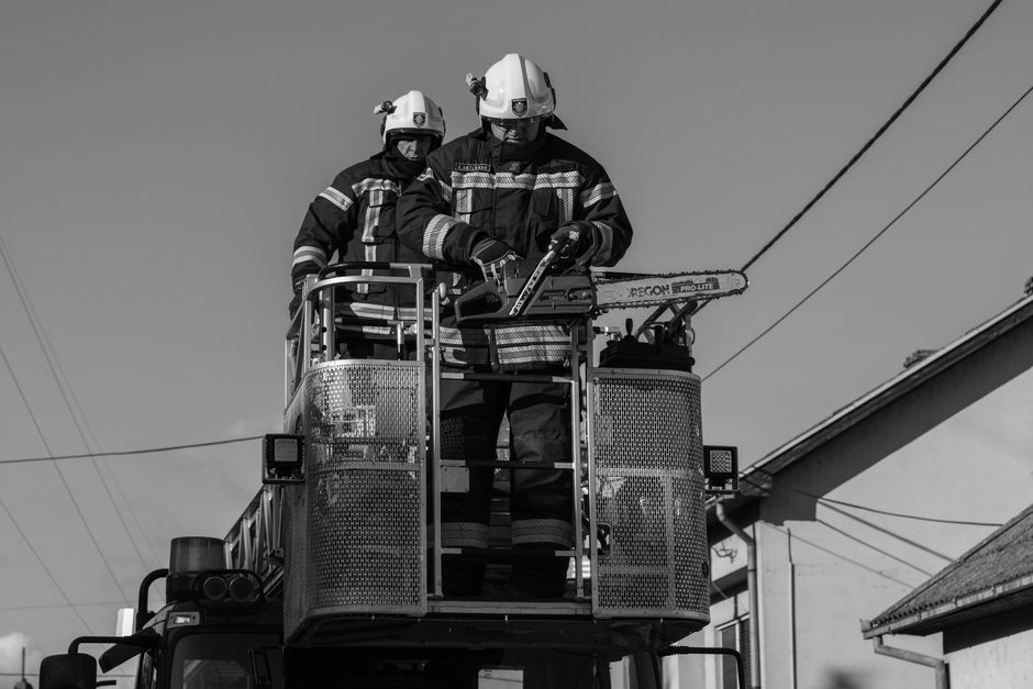Bewoners blussen brandje na explosie Molenbuurt