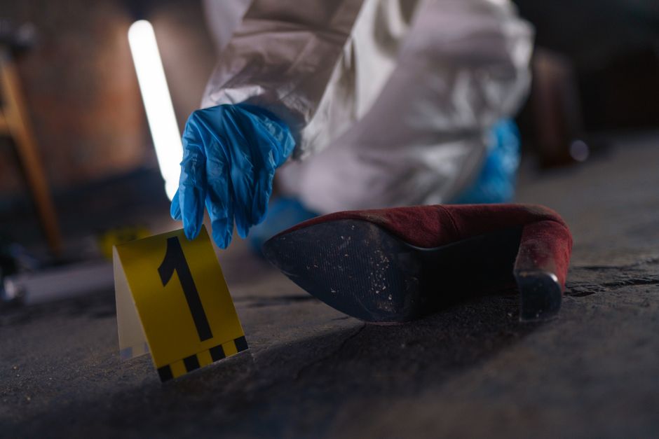 Almere – Jongens beroven vrouw na babbeltruc in M.J. Granpré Molièrestraat Almere
