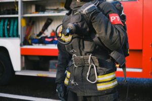 Rietbrand in Meridiaanpark, vuurwerk mogelijk oorzaak